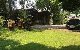 Ban Suan Klang Muang Resort